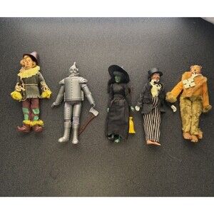Vintage Mego 1974 Wizard Of Oz Dolls Lot Five Figures Some Accessories Broom Axe